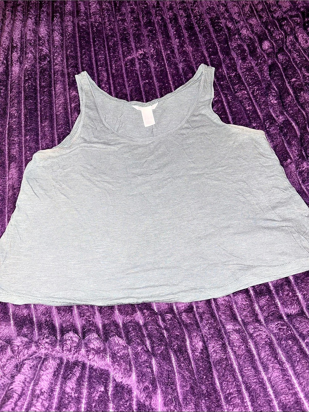 BASIC Gray Tank Top Size Small